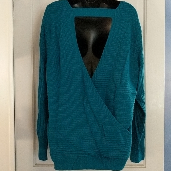 💐 Open back New York & company sweater - Picture 2 of 6